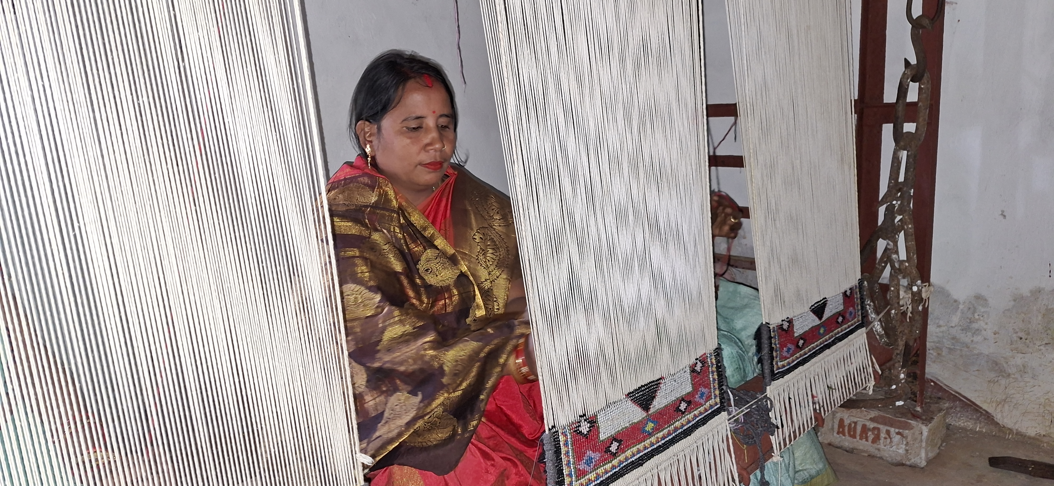 Kendrapara’s Women Weavers Left Waiting As Banks Deny Loans For Woolen Carpet Craft
