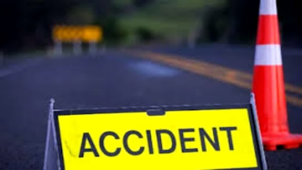 KATNI PICKUP BIKE COLLIDED