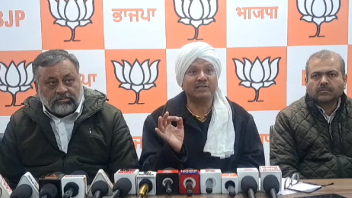 ਵਿਰੋਧ ਵਿਚਾਲੇ ਮਨਰੇਗਾ ਦੇ ਹੱਕ 'ਚ ਭਾਜਪਾ ਨੇ ਖੋਲ੍ਹਿਆ ਮੋਰਚਾ, ਜਾਣੋ ਕੀ ਕਹਿੰਦੇ ਹਨ ਆਗੂ support of MGNREGA