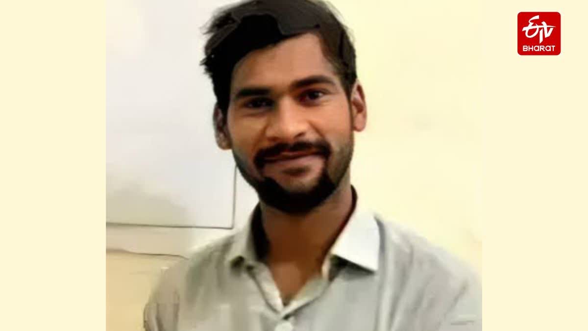 اپنی معشوقہ سے ملنے پاکستان گئے 'بادل' نے مذہب تبدیل کیا