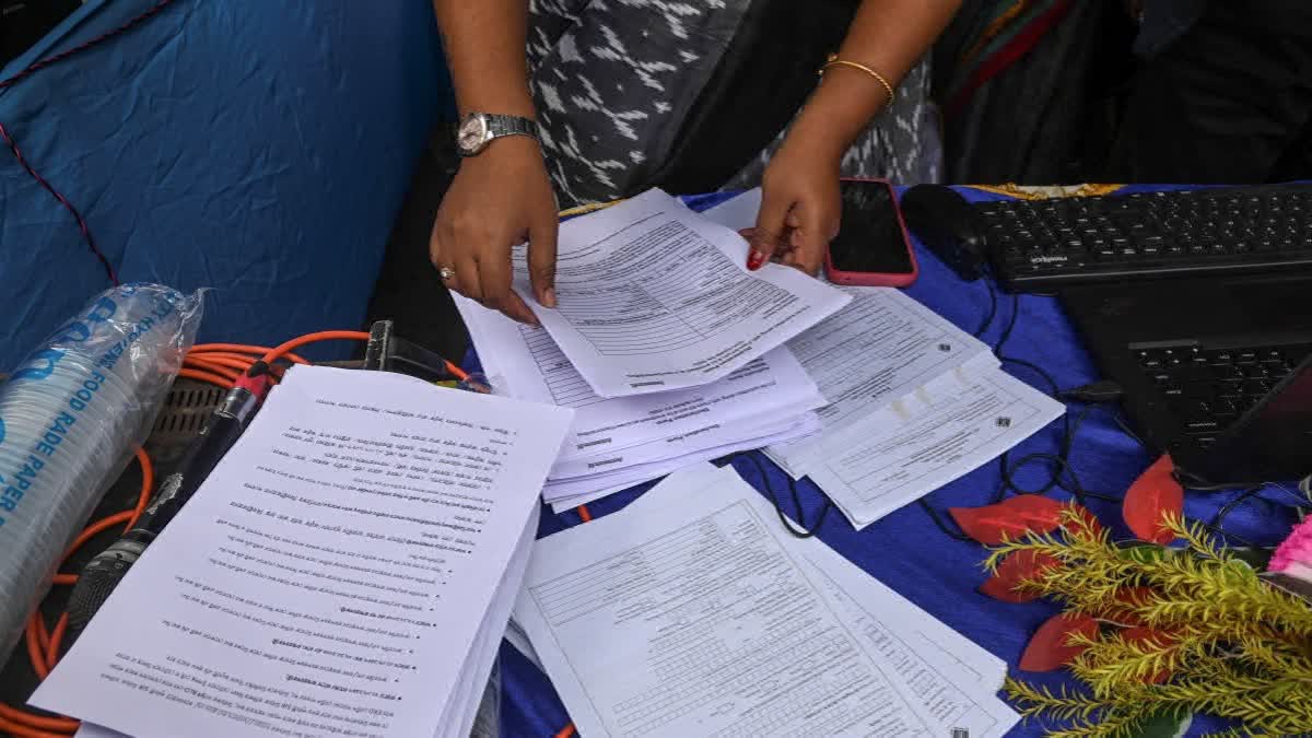 ایس آئی آر کے دوران شہری علاقوں میں مردم شماری کے فارموں کی وصولی اب تک بہت کم رہی