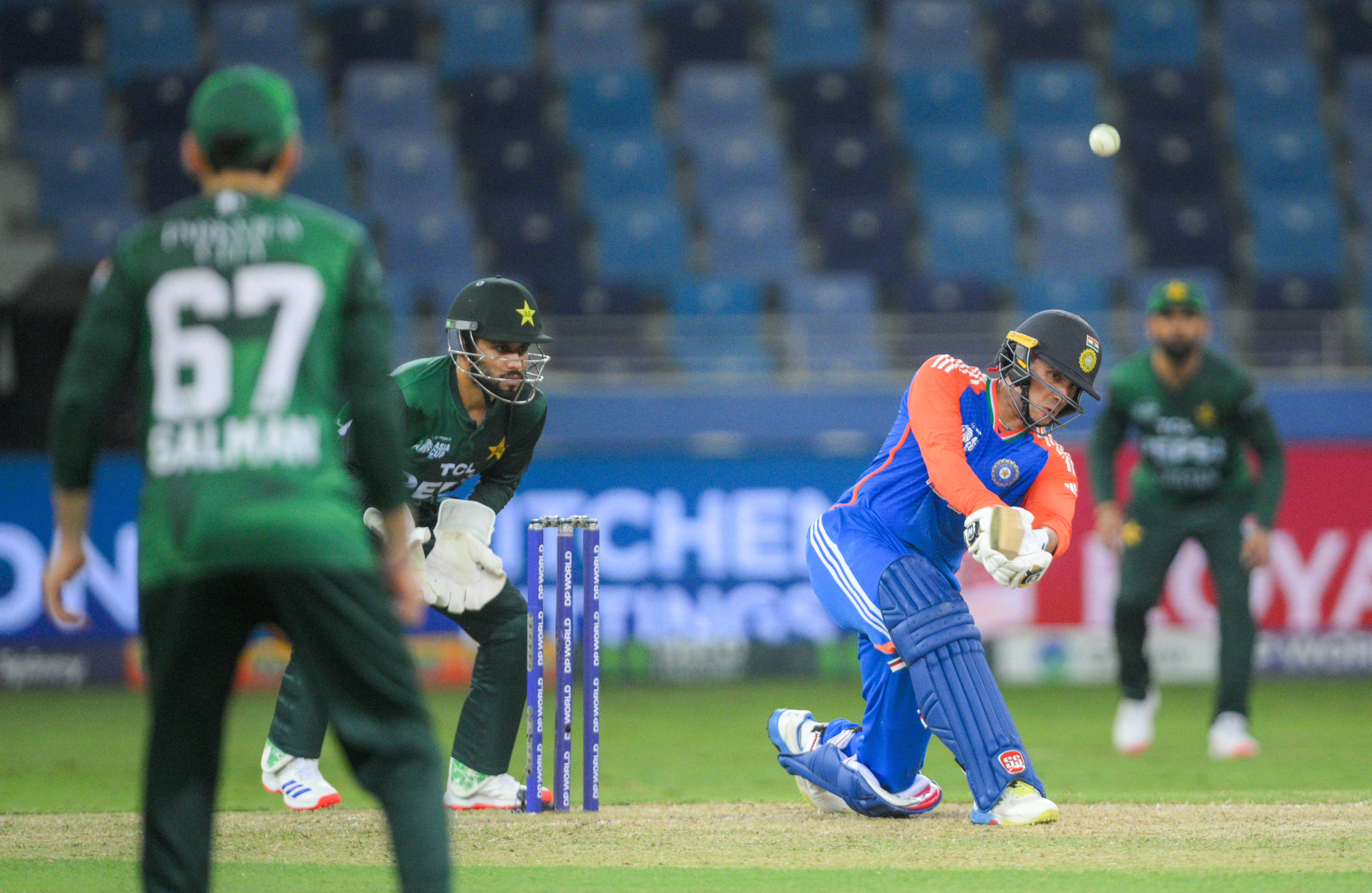 இந்தியா vs பாகிஸ்தான்