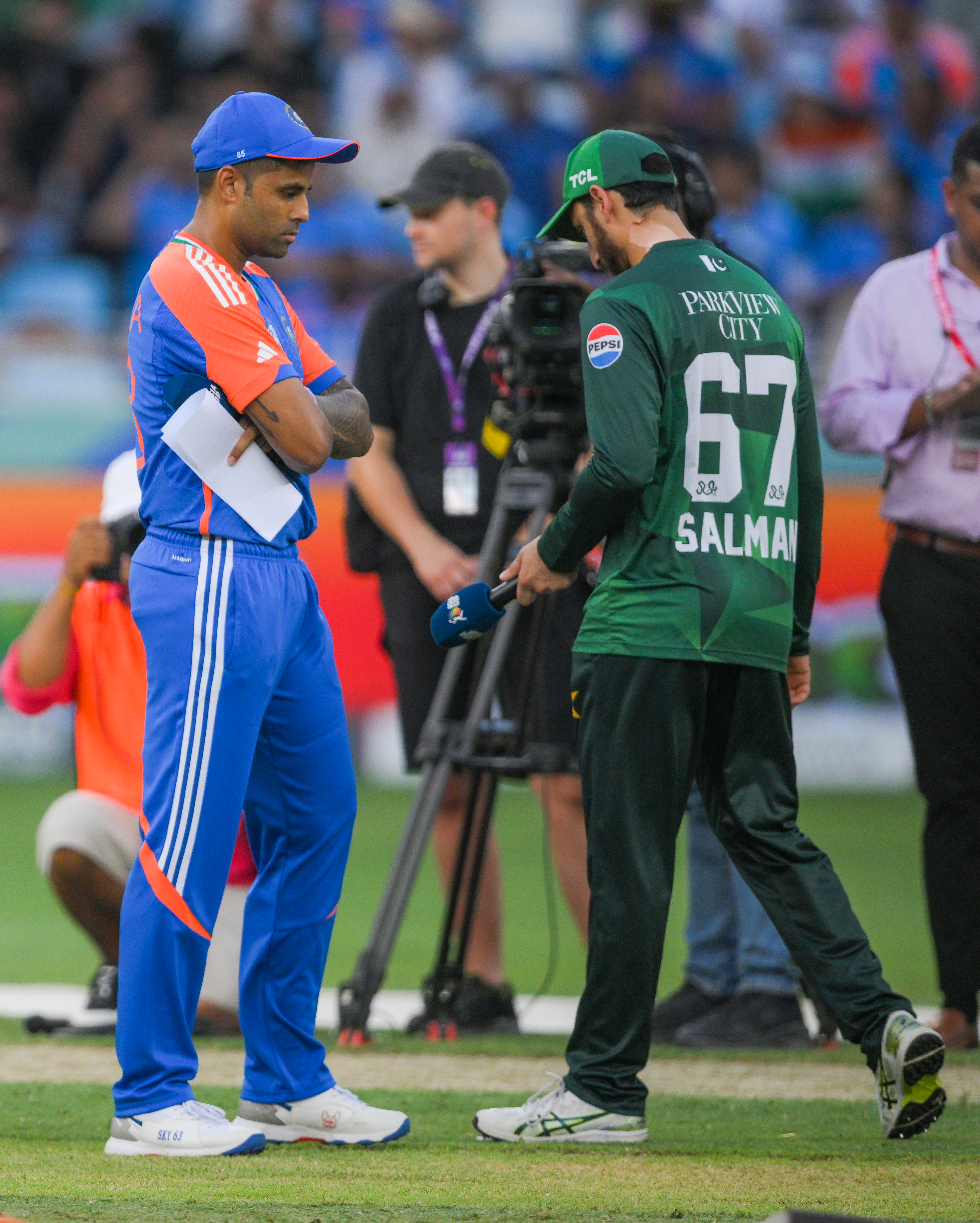 இந்தியா vs பாகிஸ்தான்