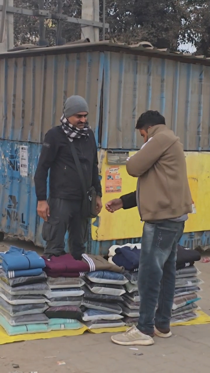 25 years after escaping from a sub-jail, accused was arrested by police who were disguised