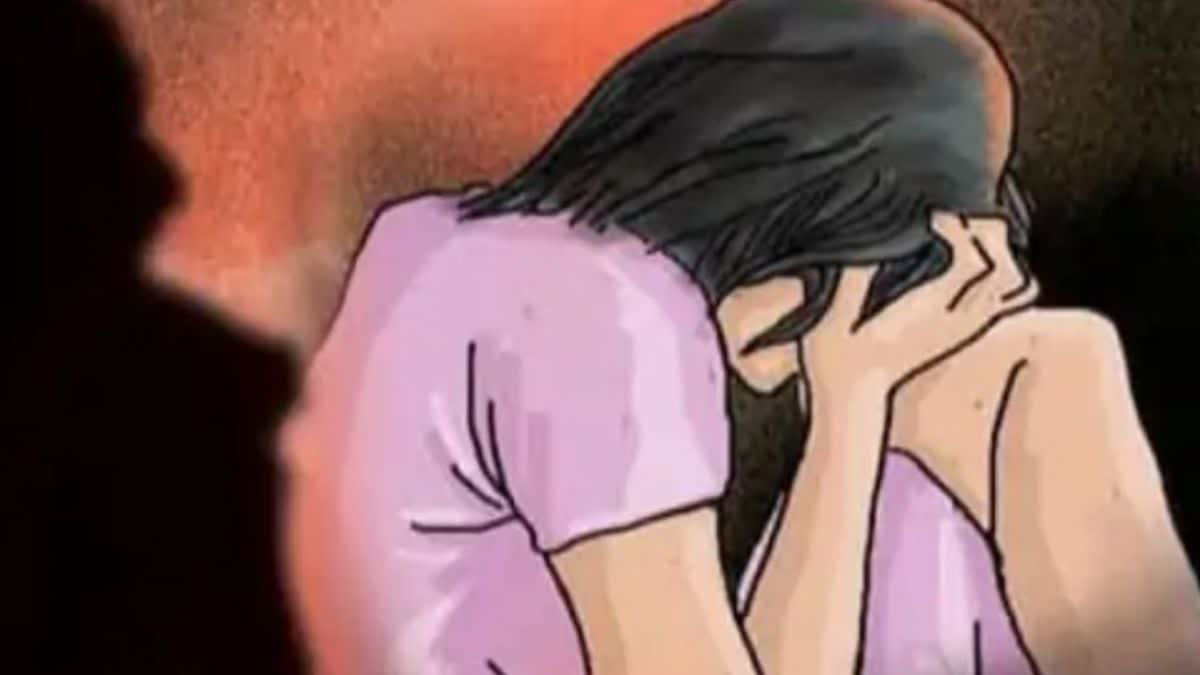 घर में घुसकर किशोरी से रेप का प्रयास, शर्मिंदा नाबालिग ने खुद को आग लगाई