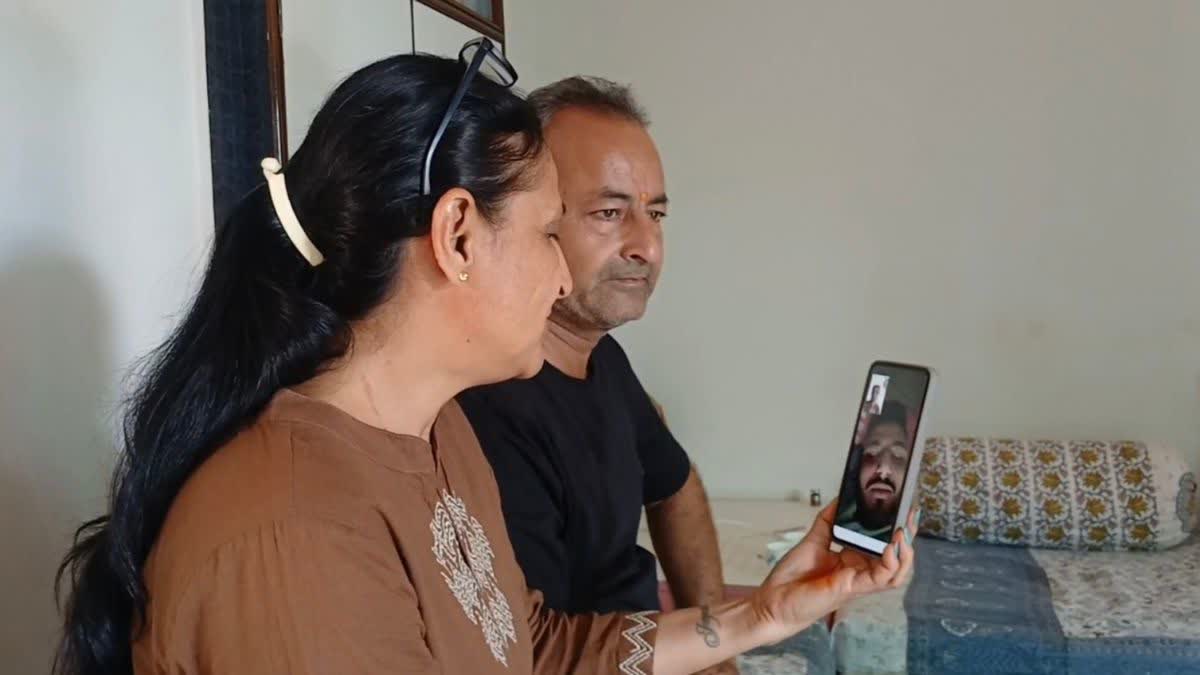 પાલનપુરના 20થી વધુ યુવકો દુબઈમાં, માતાપિતાની ચિંતામાં; યુવકોએ વીડિયો કોલથી જણાવ્યું 'હાલમાં તેઓ સુરક્ષિત'