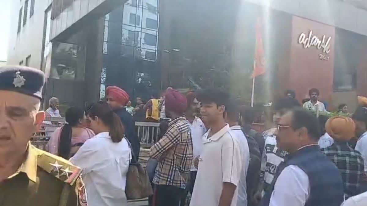 bomb threat in Chandigarh