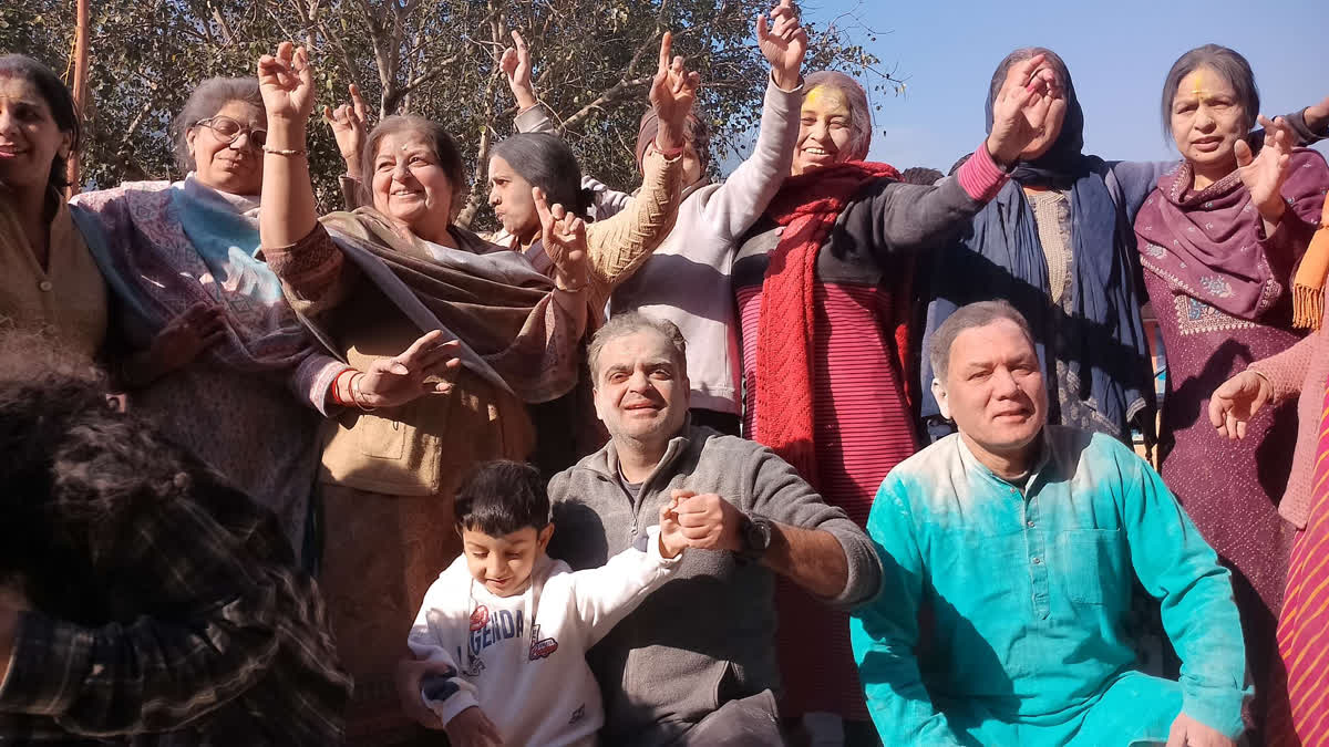 रंगों का भारत: परंपरा आस्था और उत्सव की अद्भुत होली 16 Image