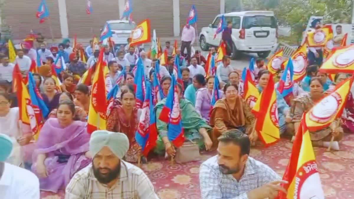 TEACHERS PROTEST ACROSS THE STATE