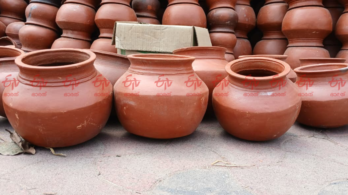 ആറ്റുകാൽ ദേവി ക്ഷേത്ര ഉത്സവം തിരുവനന്തപുരം ആറ്റുകാൽ പൊങ്കാല ലക്ഷക്കണക്കിന് ഭക്തർ പൊങ്കാലയ്ക്ക് ഗിന്നസ് ബുക്കിൽ ഇടംനേടിയ പൊങ്കാല