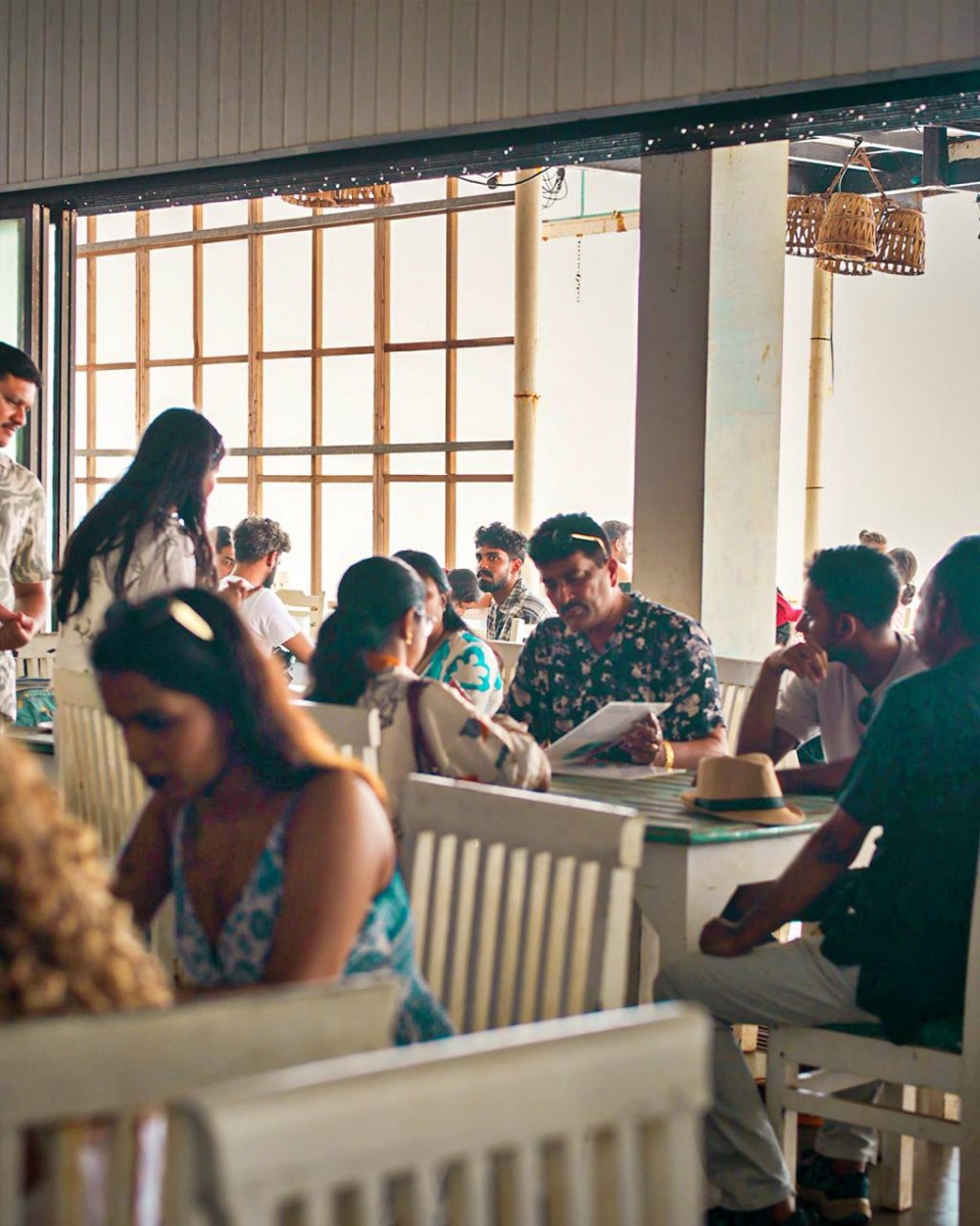 Families at lunch time in Goa