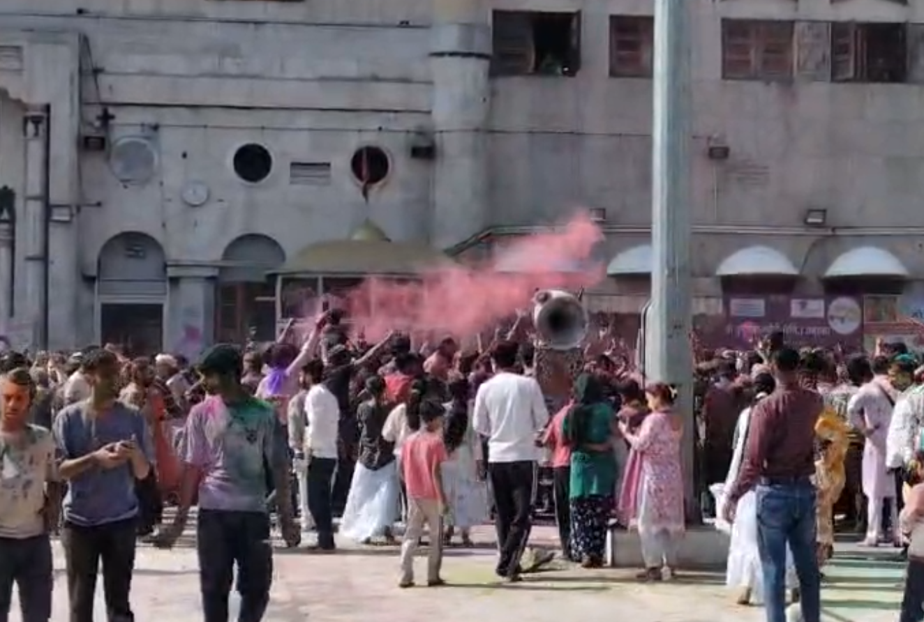 DURGIANA TEMPLE HOLI FESTIVAL