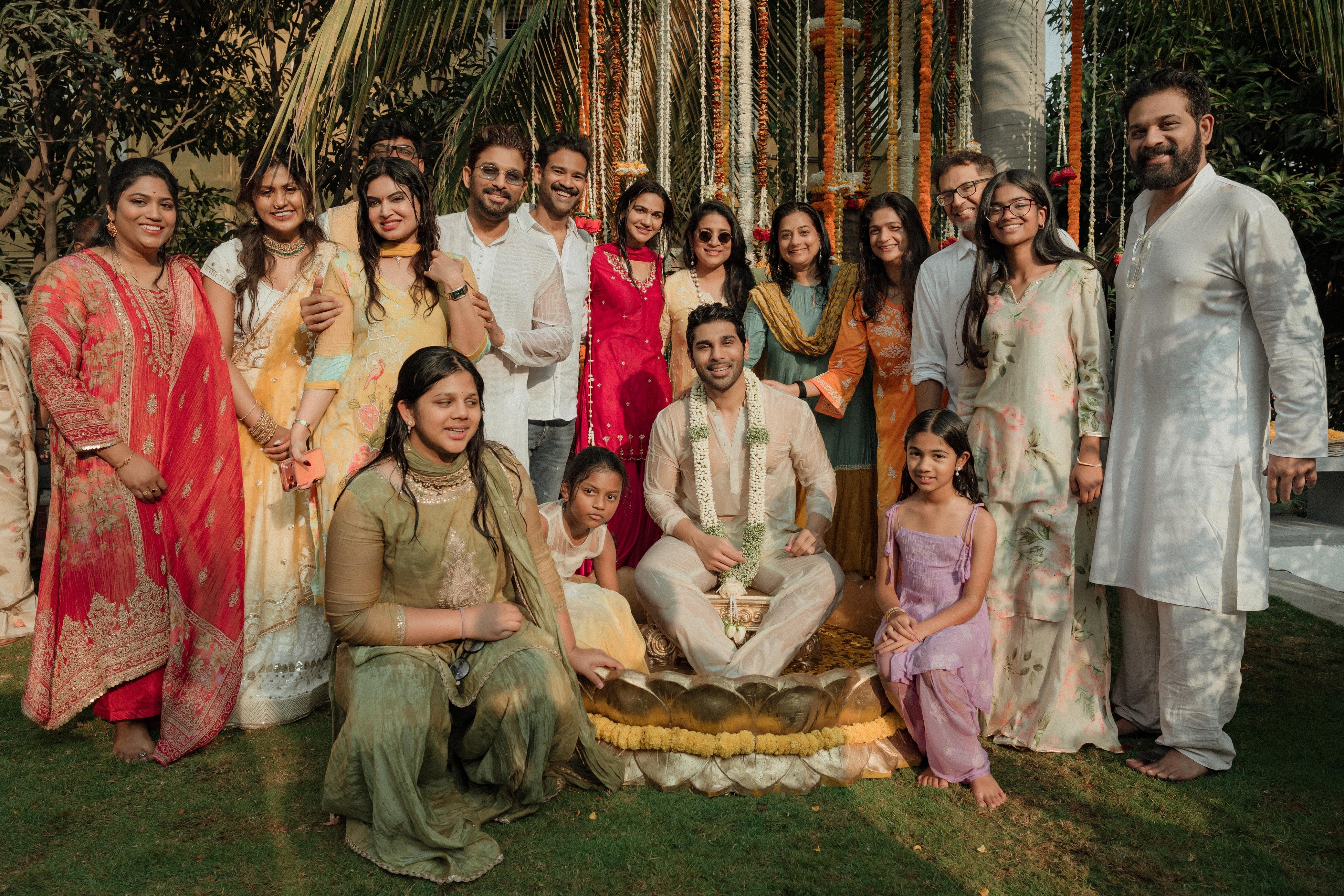 രശ്മിക മന്ദാന വിജയ് ദേവരകൊണ്ട അല്ലു സിരീഷ് അല്ലു അര്ജുന് രാം ചരണ്