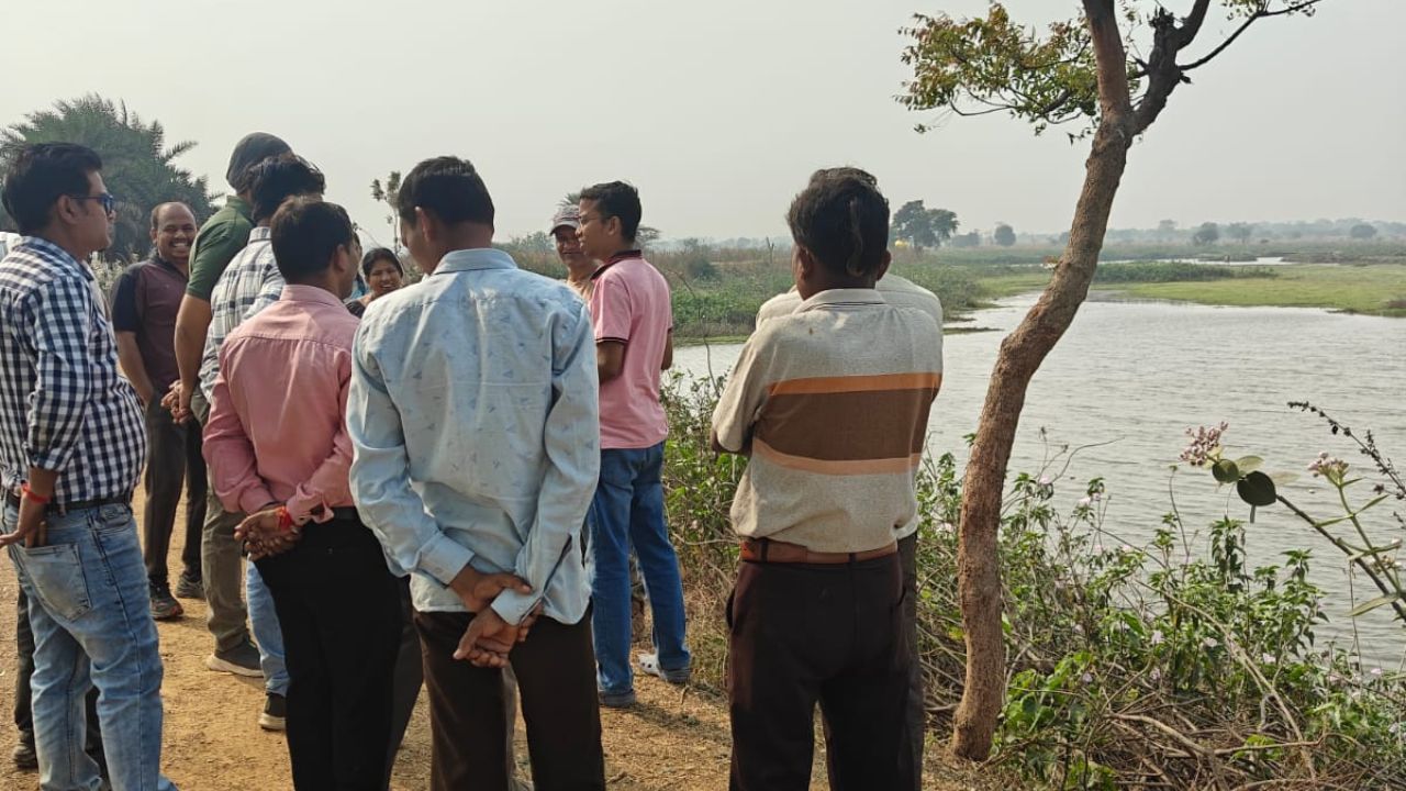 BIRD WATCHING CENTERS