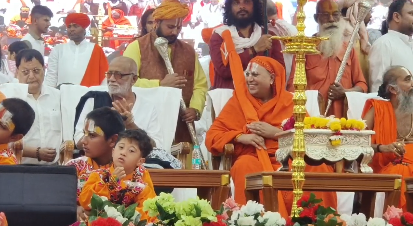 વડવાળા દેવના સાનિધ્યમાં ધર્મસભા