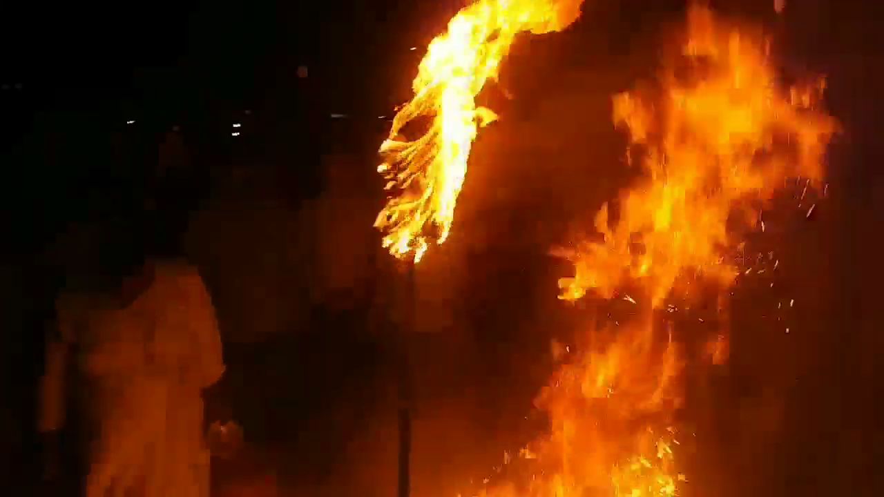 રાળના અજવાળે શ્રીકૃષ્ણને શોધતી ગોપીનો પ્રસંગ