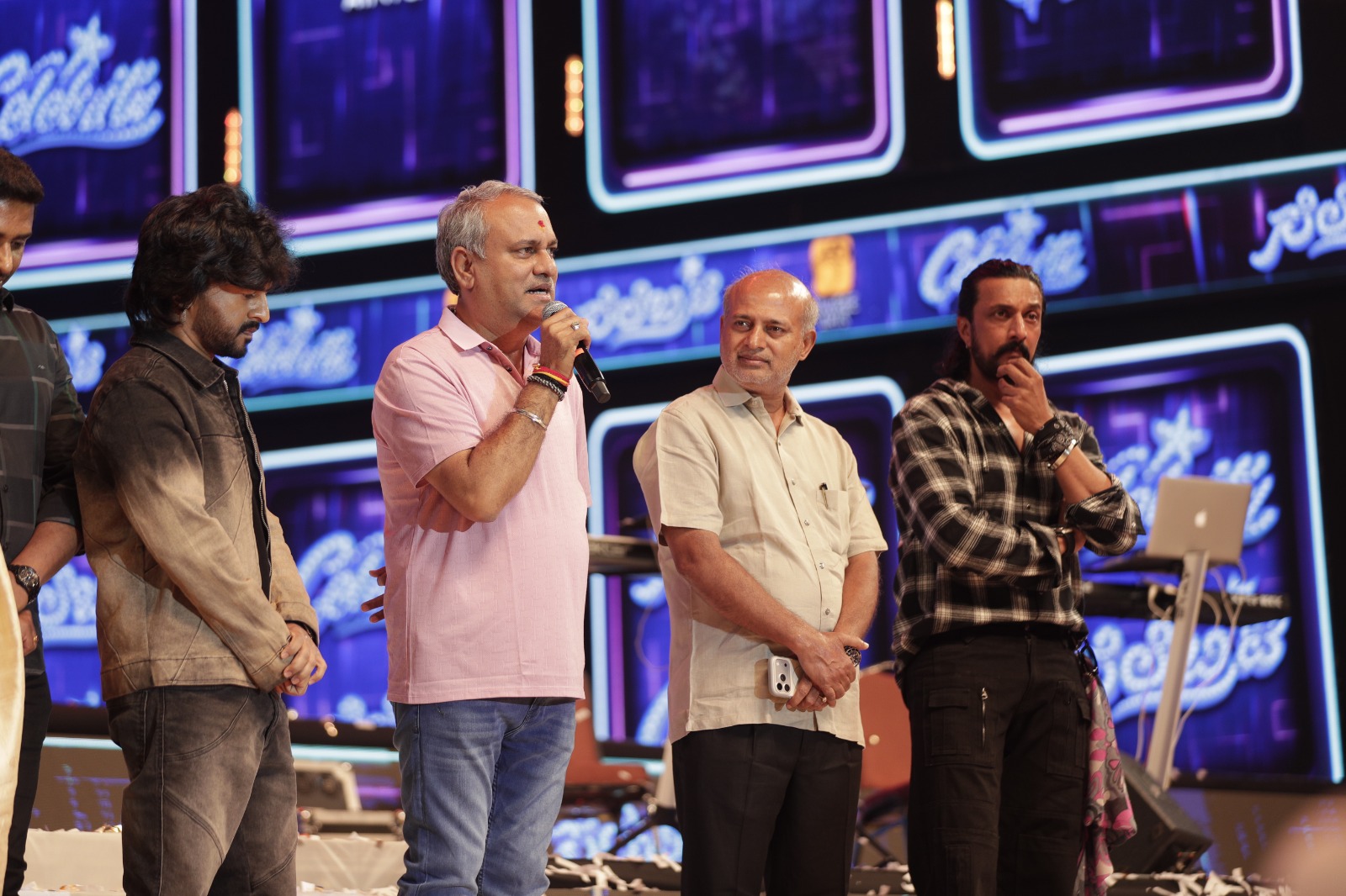 Celebrity film  Actress Sangita  sandalwood film ಯುವ ನಟನಿಗೆ ಕಿಚ್ಚ ಸಾಥ್ Kichcha Sudeep