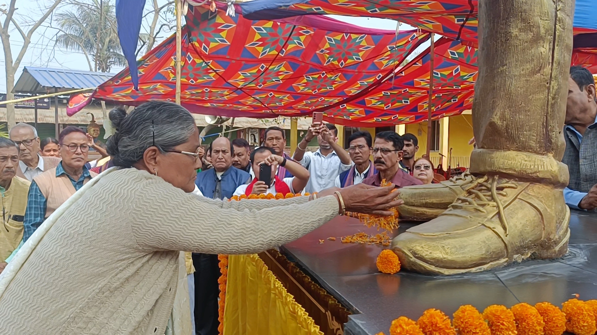 Zubeen Garg statue unveiled in Sonapur