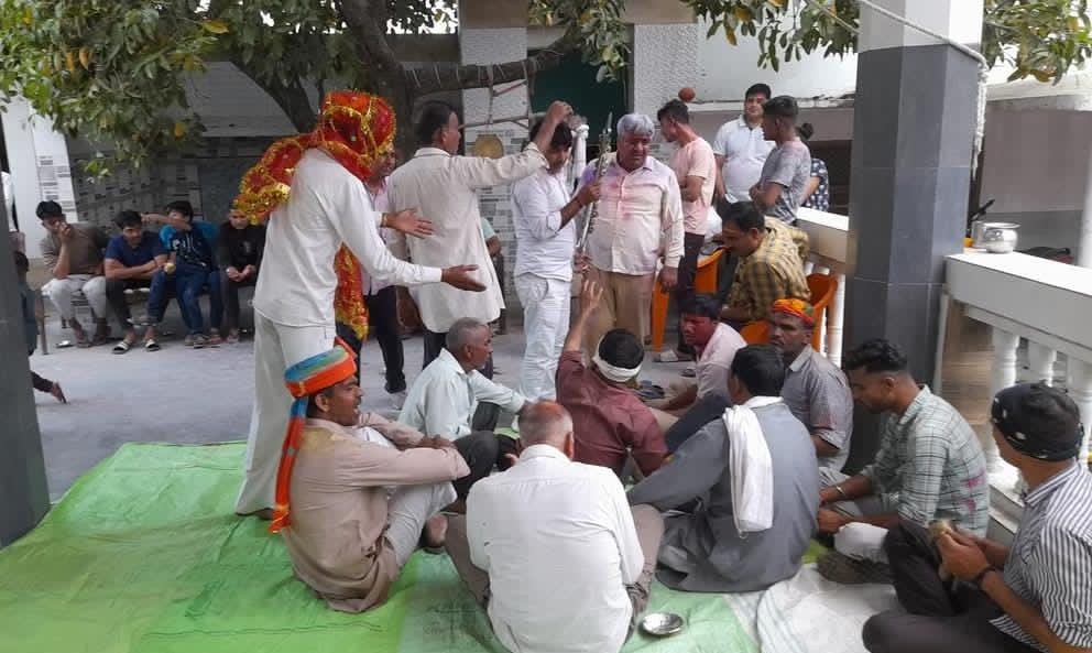 फगुआ गाते होलियार.