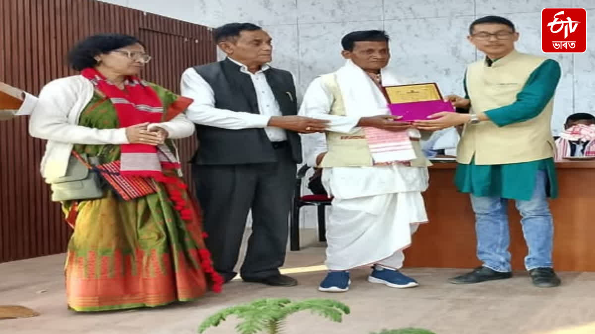 How is Kaliabor's Bihuwa, lyricist, composer Mukanda Tamuli