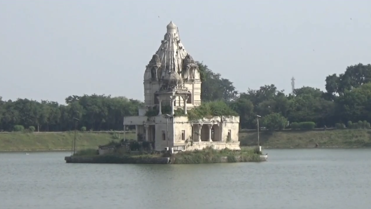 एमपी के 450 साल पुराने मंदिर का रोचक है इतिहास, मां की महिमा का रीवा राजघराना था मुरीद