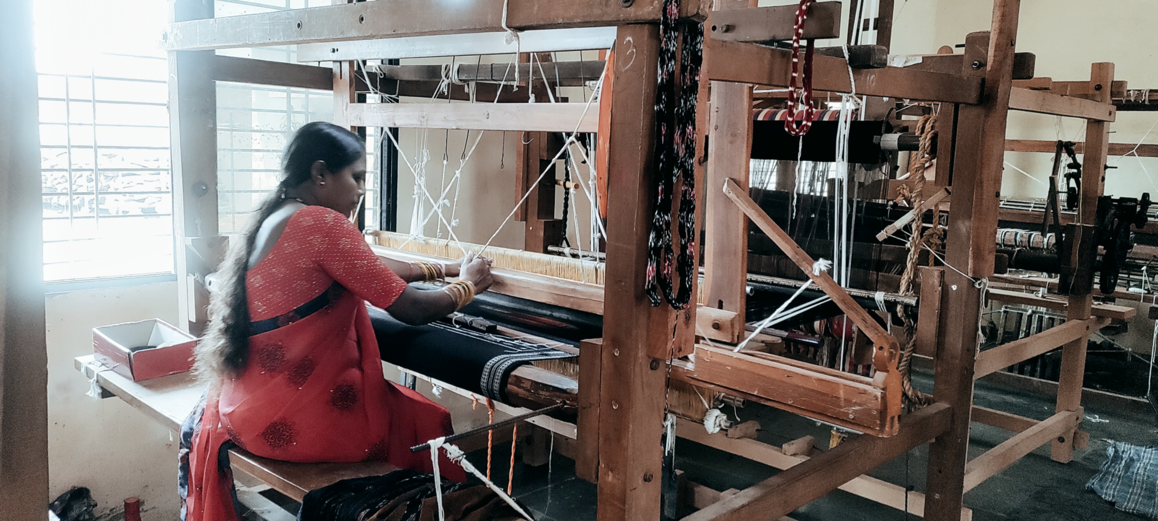Dhamtari Women In Chhattisgarh Weave Success With Sambalpuri Handloom From Odisha