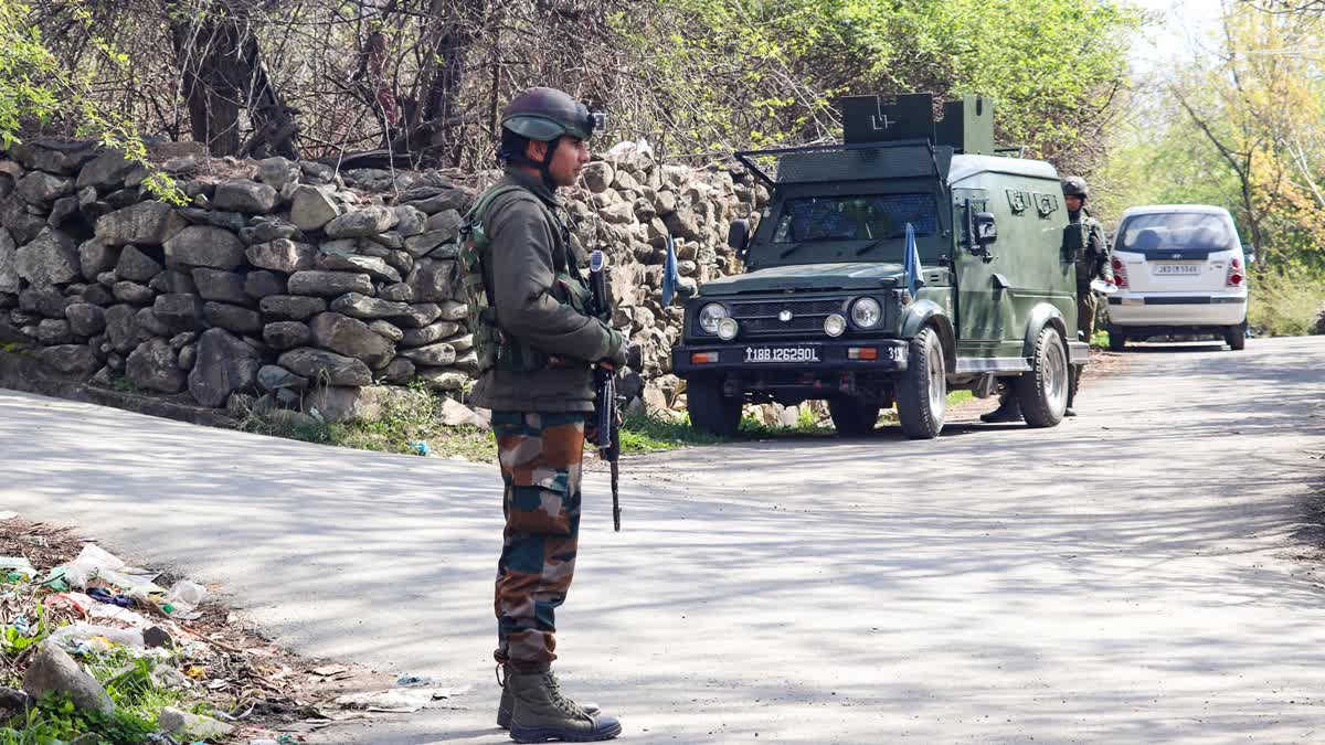 Omar Abdullah, Ruhullah Mehdi Demand Probe After Kashmir Man Claims ...