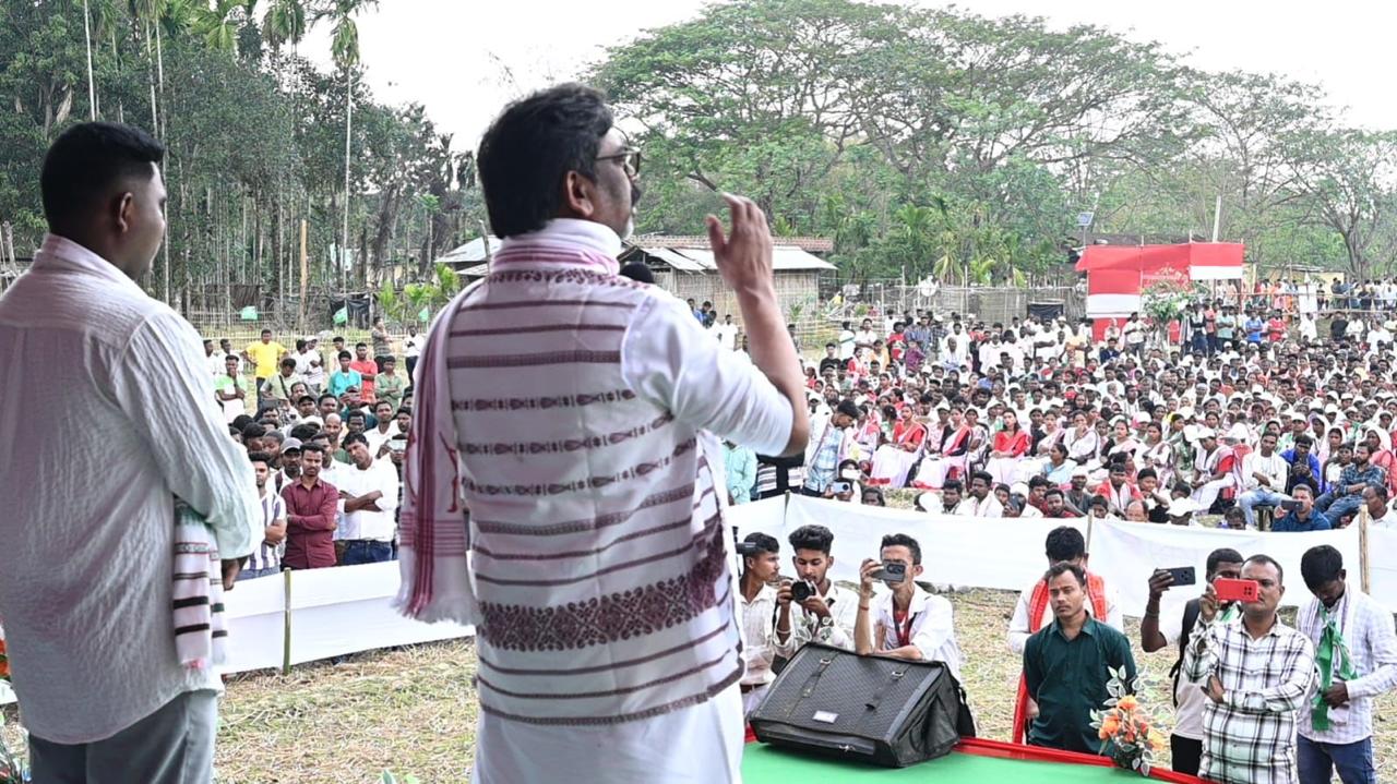 Jharkhand CM Hemant Soren campaigned for JMM candidate from Sarupathar seat In Assam
