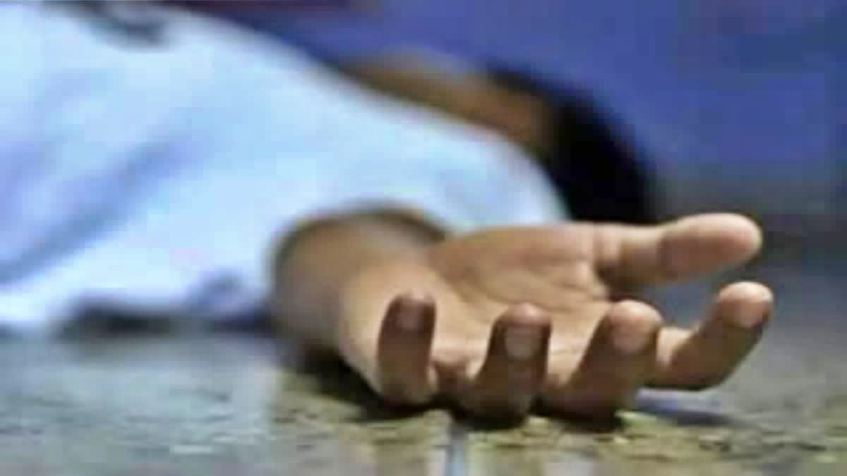 LOVER DEAD BODY FOUND IN BETTIAH