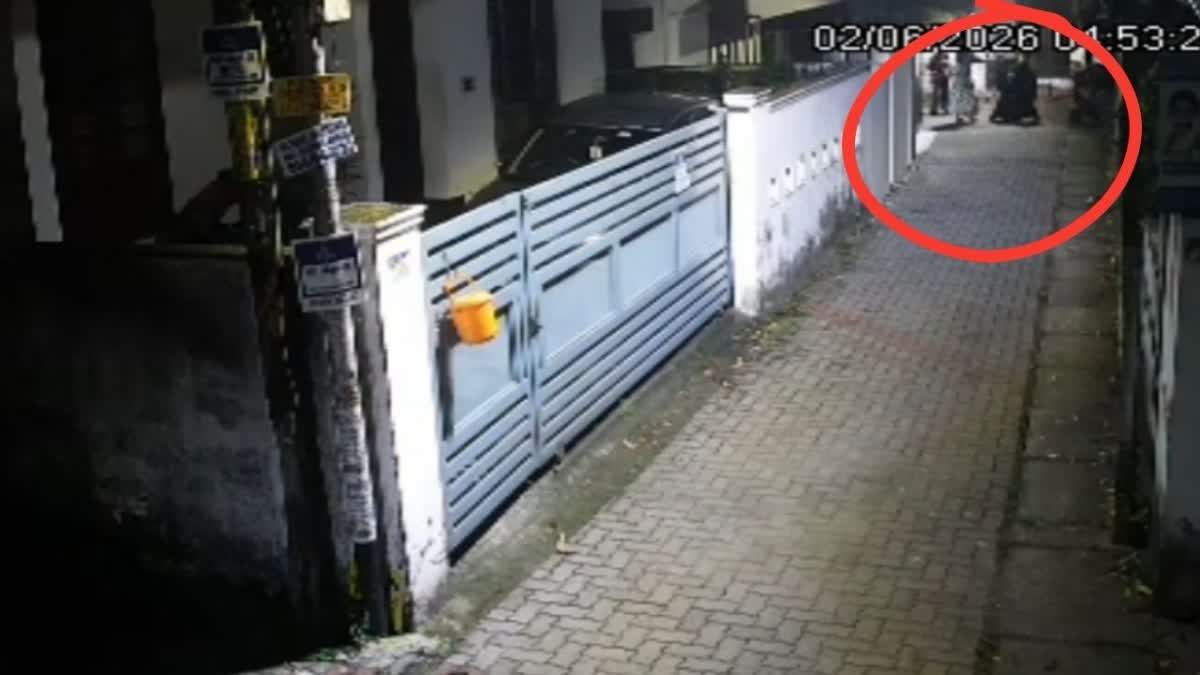 ATTACK AGAINST GIRLS KOCHI  GIRLS ALLEGEDLY ATTACKED IN KOCHI  QUESTIONING COMMENTS GIRLS ATTACKED  GANG BRUTALLY BEATENS GIRLS KOCHI