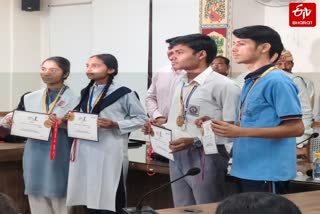 सर्वोदय विद्यालयों के छात्रों को मिला सम्मान.