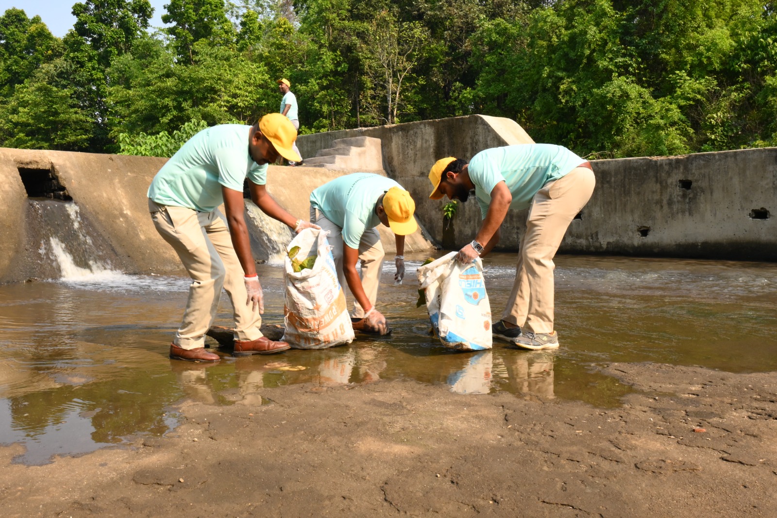 Cleanup drive in Horhap forest