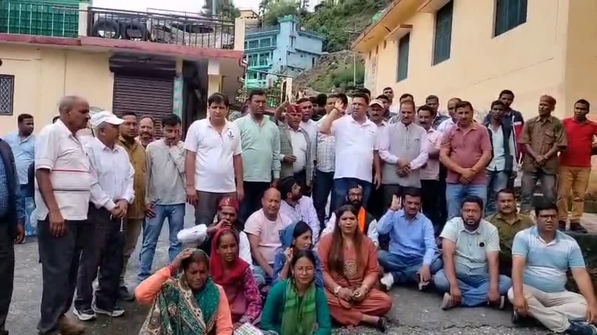 CHAMOLI PREGNANT WOMAN DIES
