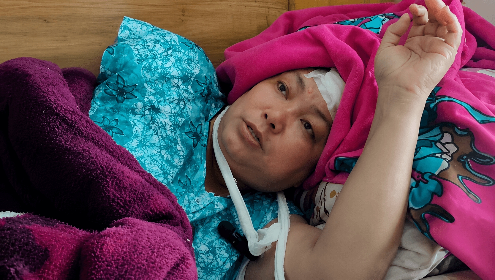 চিতাবাঘের সঙ্গে রক্তক্ষয়ী সংগ্রাম, এক ঘণ্টার লড়াইয়ে নাতনি-পোষ্যকে বাঁচালেন বৃদ্ধা