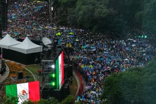 Mexico Fans Passed Away