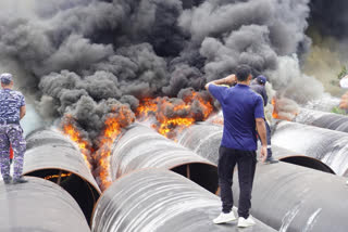 The Indian Navy joined hands with the civil authorities at Pudupakkam near Kalpakkam in extinguishing a fire in a forest area.  As per a government communique, a major fire broke out on last Sunday near the Navy’s 2N Detachment area at an outdoor storage facility on Pudupakkam forest land. The blaze engulfed an inventory of 520 rubber-coated iron desalination water pipes belonging to the Chennai Metro Water Works.