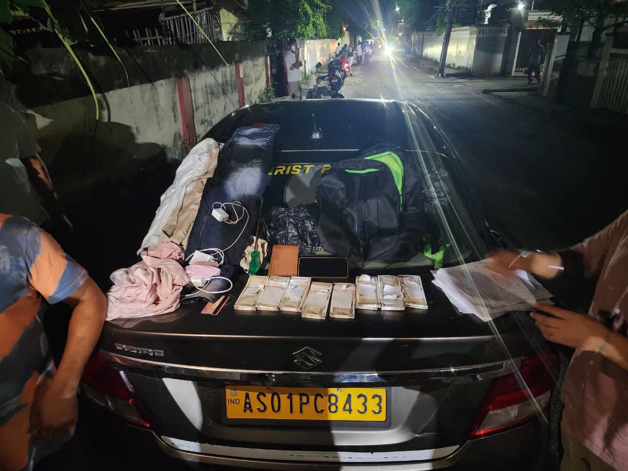 The arrested smugglers confessed to having counterfeit notes worth Rs 100 crore in Guwahati