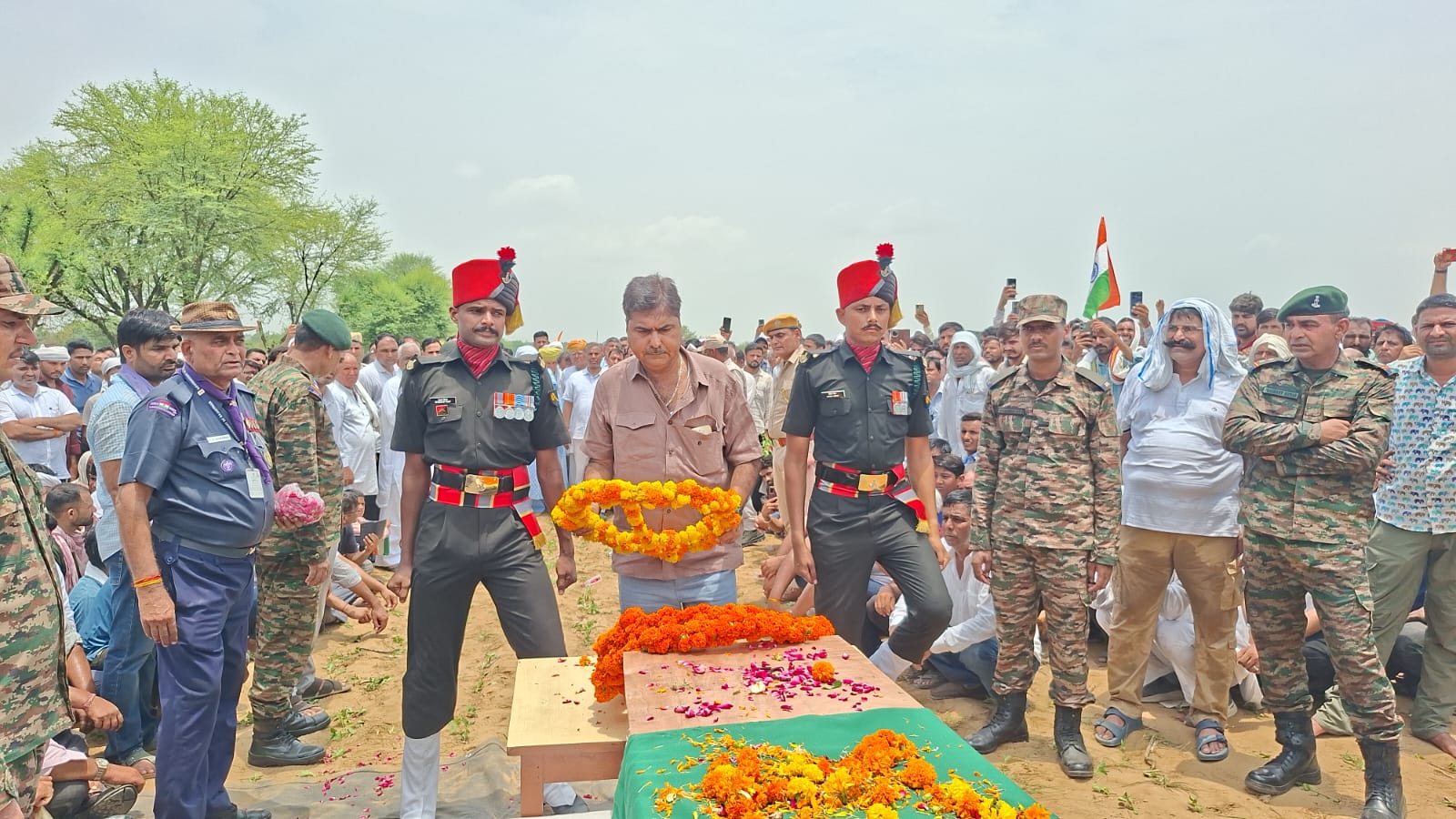Paid tribute to the martyr by laying a floral wreath