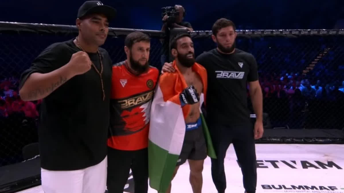 Owais Yaqoob needed just four minutes to knock out Bulgaria's Delyan Georgiev.