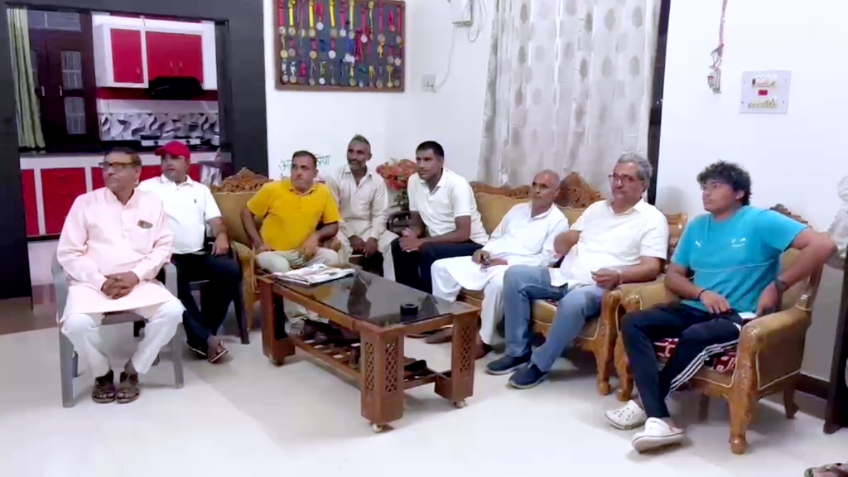 Mother's _Kheer-Churma_ Awaits CWG Boxing Champion Sakshi In Haryana Village