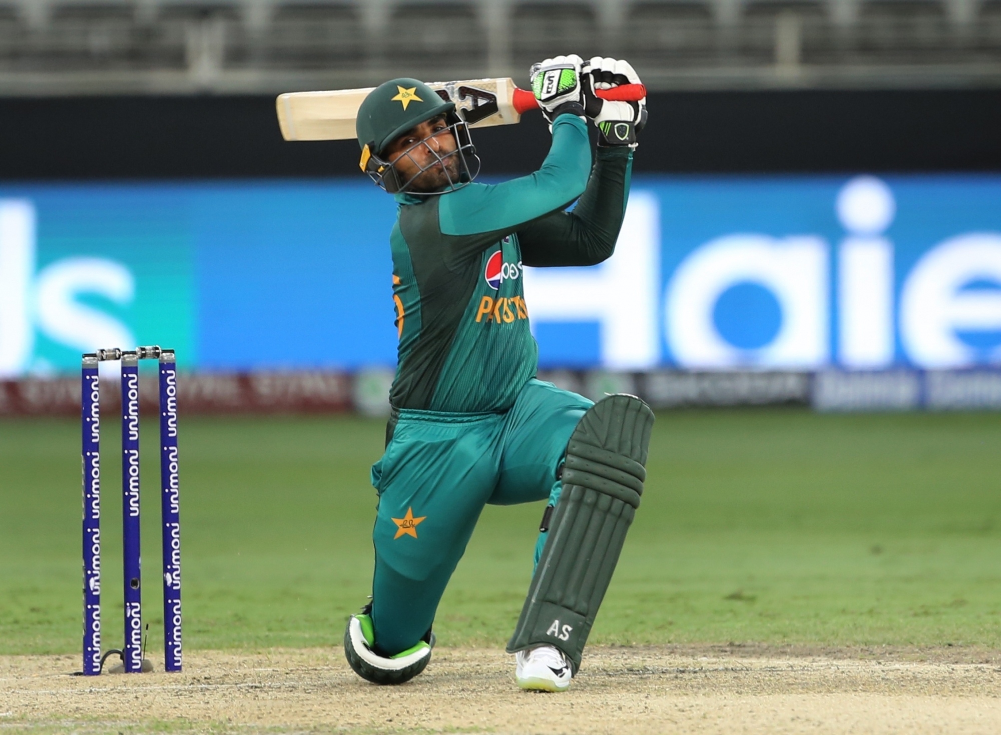 pakistan batter asif ali announces retirement from international cricket ahead off asia cup 2025 Urdu News