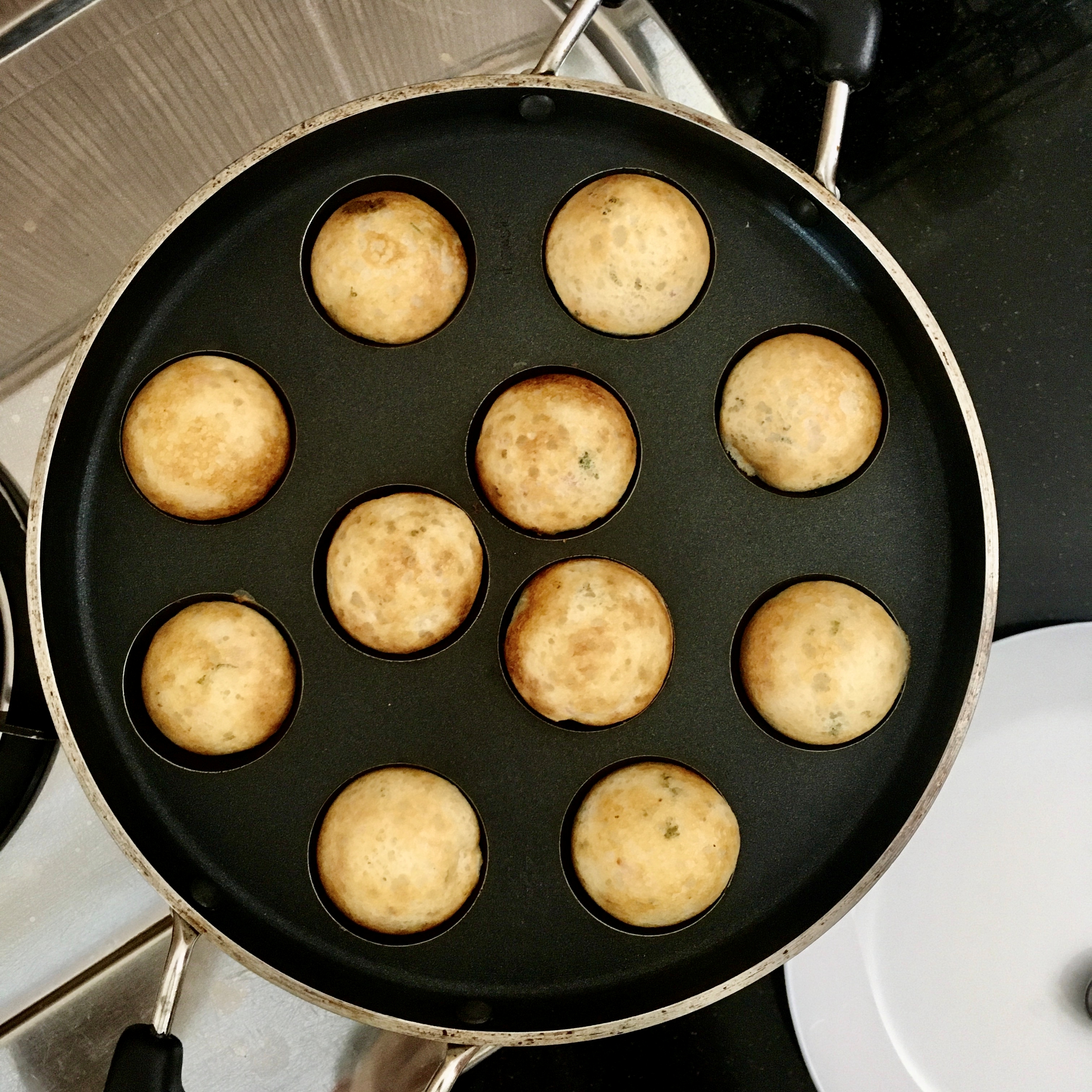 How to make tasty paddu super tasty paddu Recipe paddu Recipe ಇಡ್ಲಿ ಹಿಟ್ಟುನಿಂದ ರುಚಿಕರ ಪಡ್ಡು