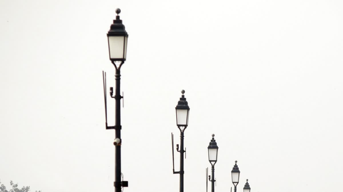 BENGALURU  STREETLIGHTS FOUND DEFUNCT  ಜಿಬಿಎ ಎಂಜಿನಿಯರ್ ಅಮಾನತು  ಸಚಿವ ಕೃಷ್ಣ ಬೈರೇಗೌಡ