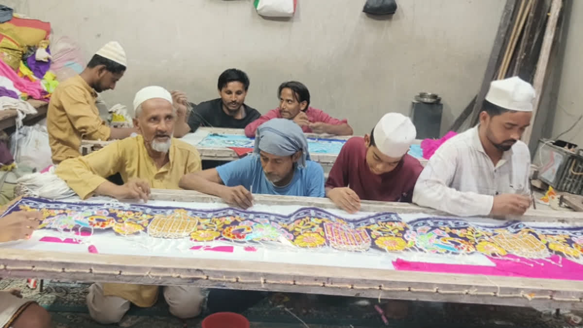 muslim-artisans-keep-mathura-s-generations-old-tradition-alive-by