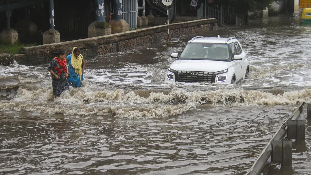 HEALTH DURING FLOODS