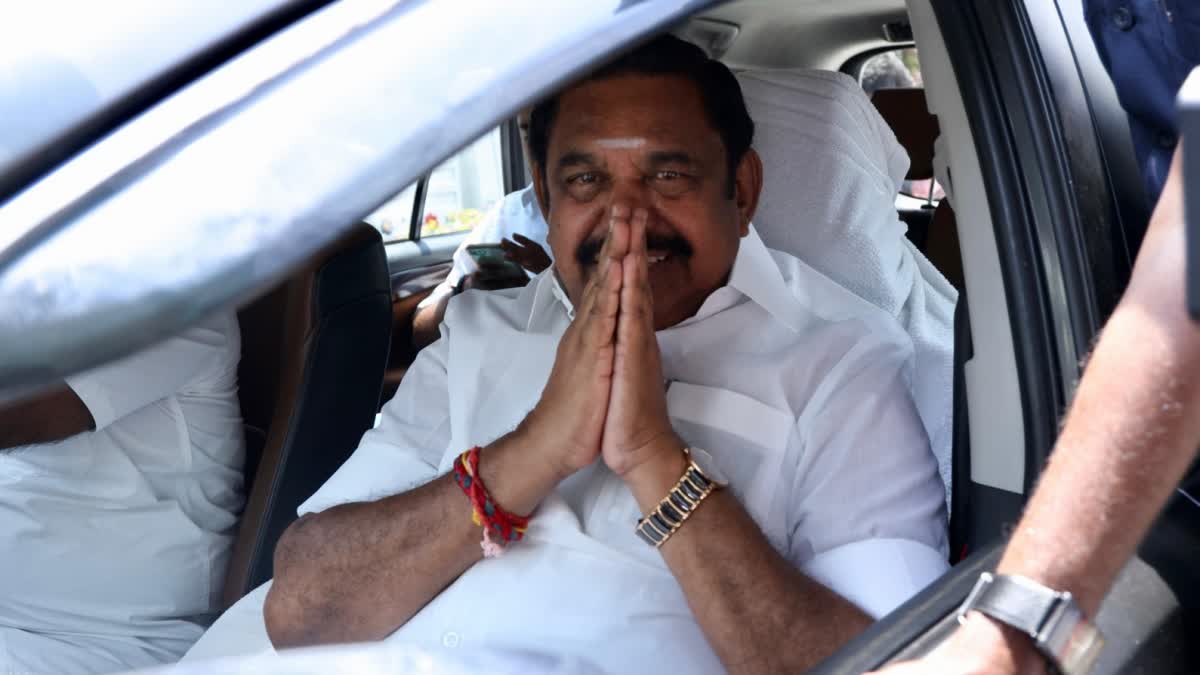 அதிமுக பொதுச்செயலாளர் எடப்பாடி பழனிசாமி
