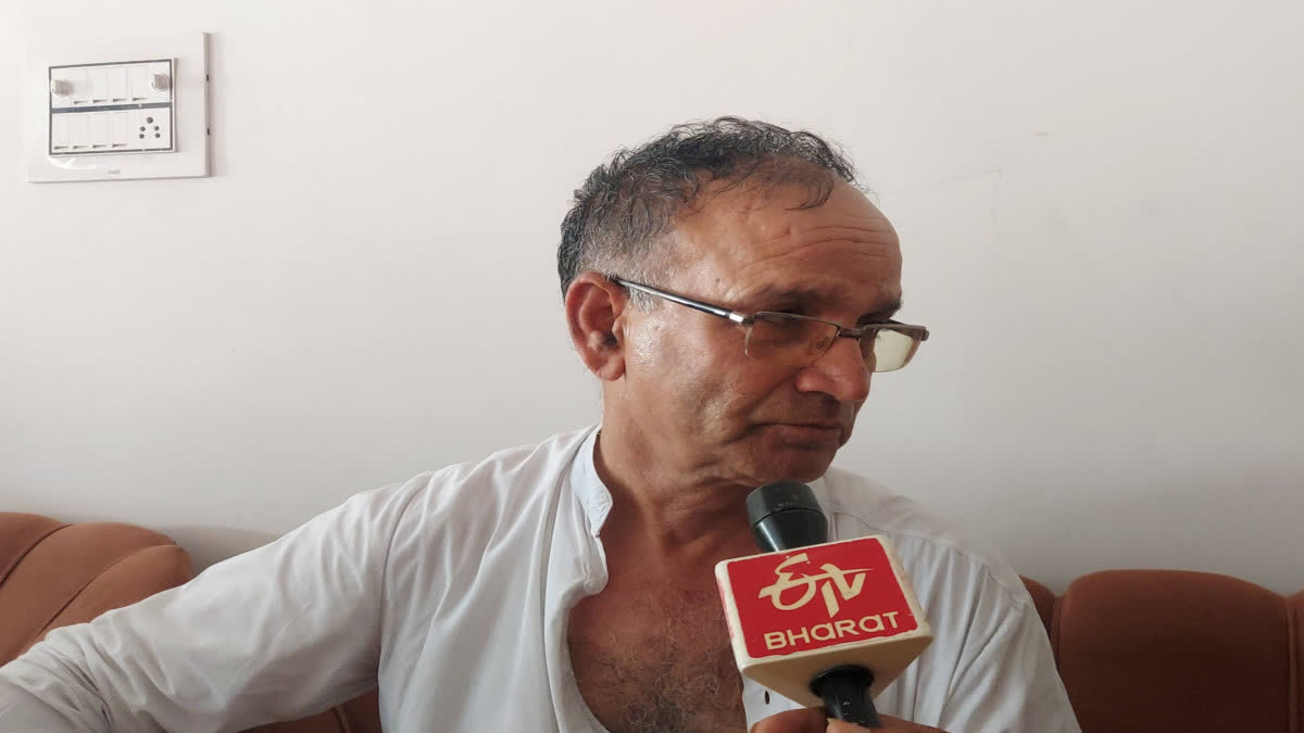 Congress Office Bearer Assaulted
