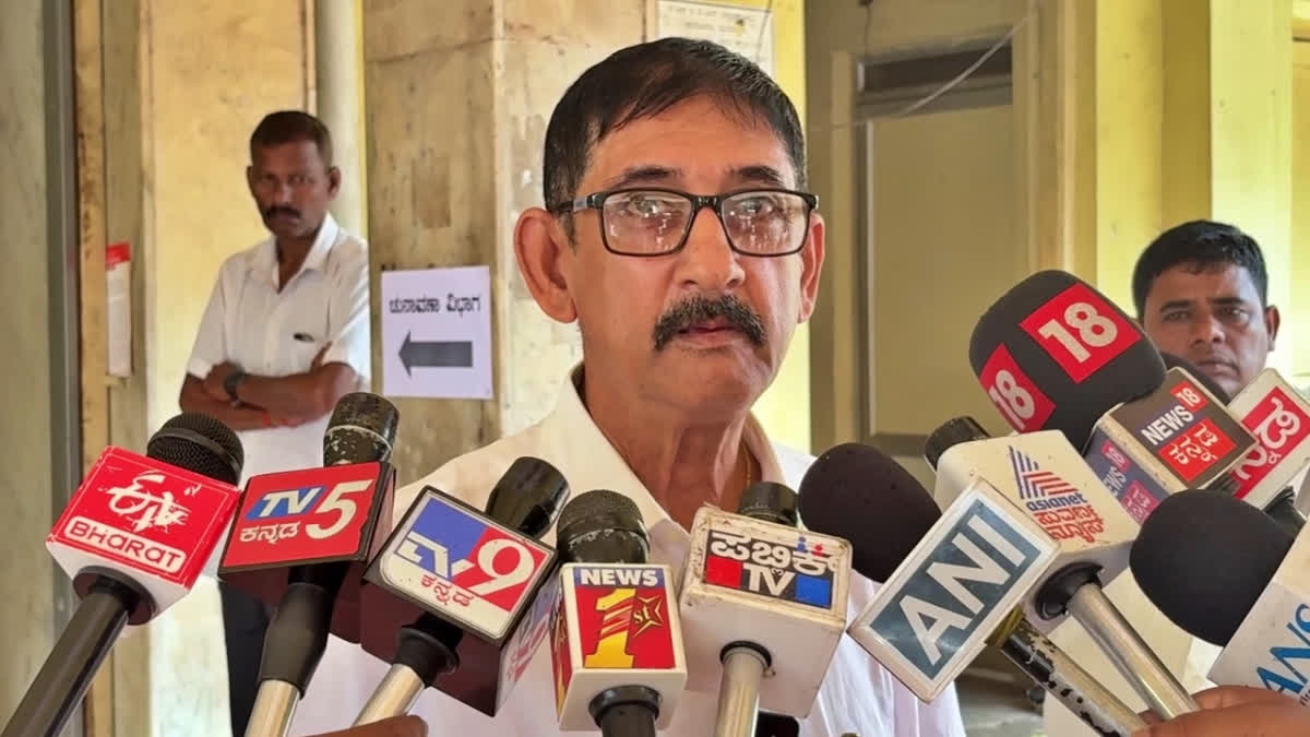 SIR Error: Mangaluru Man Mistakenly Marked As 'Dead' In Draft Electoral Roll MANGALURU MAN MARKED DEAD KARNATAKA DRAFT ELECTORAL ROLL SPECIAL INTENSIVE REVISION SIR DC ORDERS ACTION AGAINST BLO