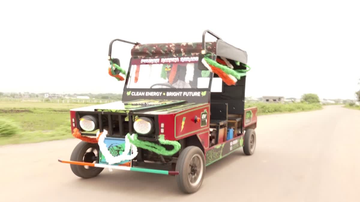 Student Inventor Develops 2 in one EV
