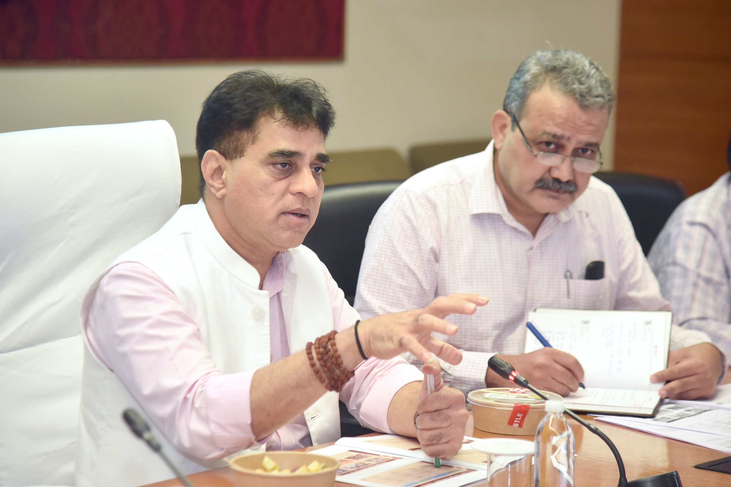 આરોગ્ય મંત્રી પ્રફુલ પાનશેરીયા